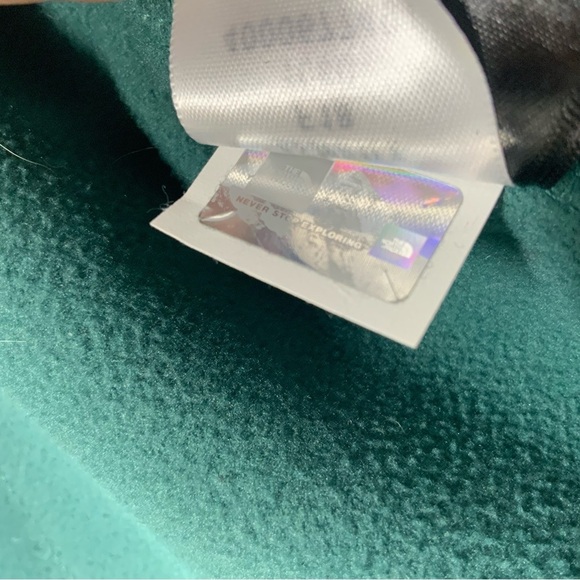 The North Face WindWall Apex Bionic Jacket. Green. Size Small. - Picture 8 of 9